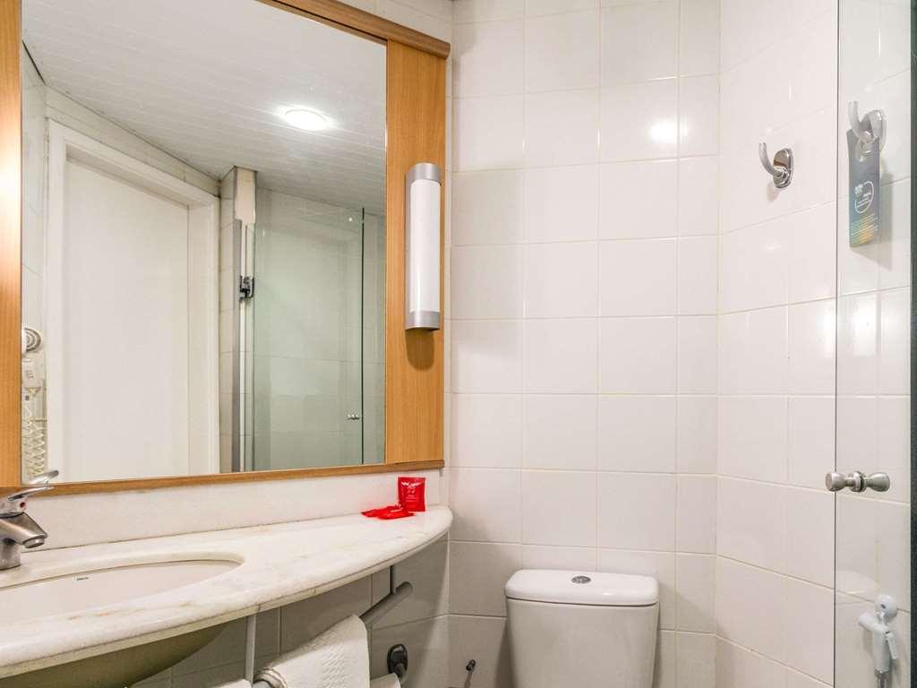 Ibis Hotel 3*