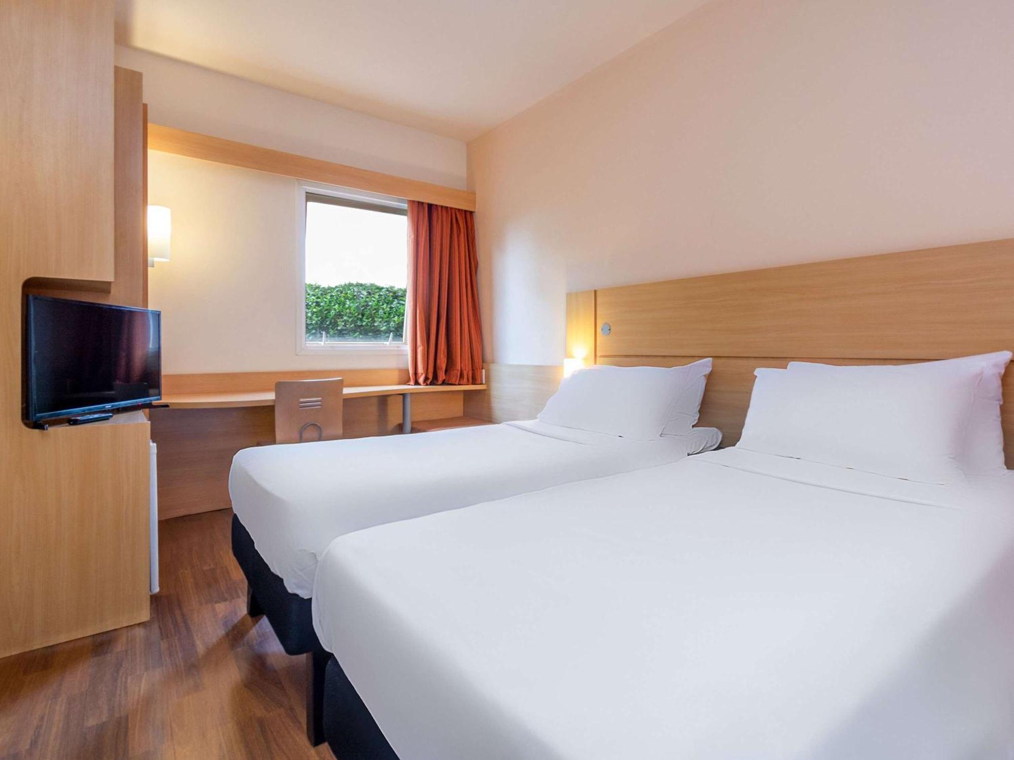 Ibis Hotel